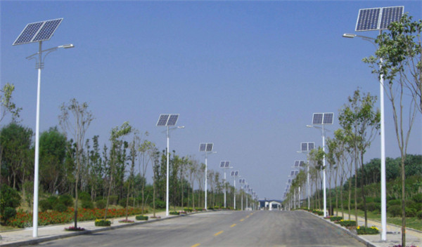 河南太阳能路灯